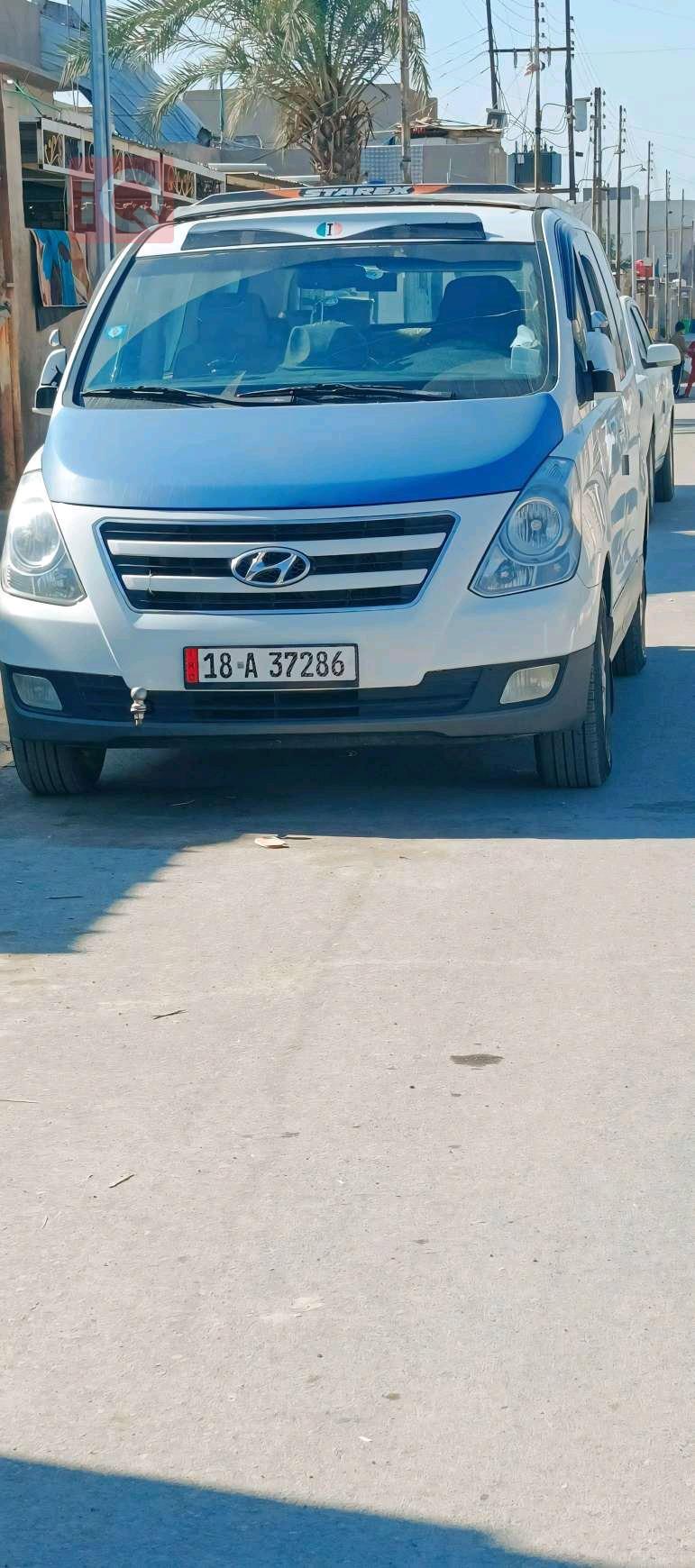 Hyundai H-1